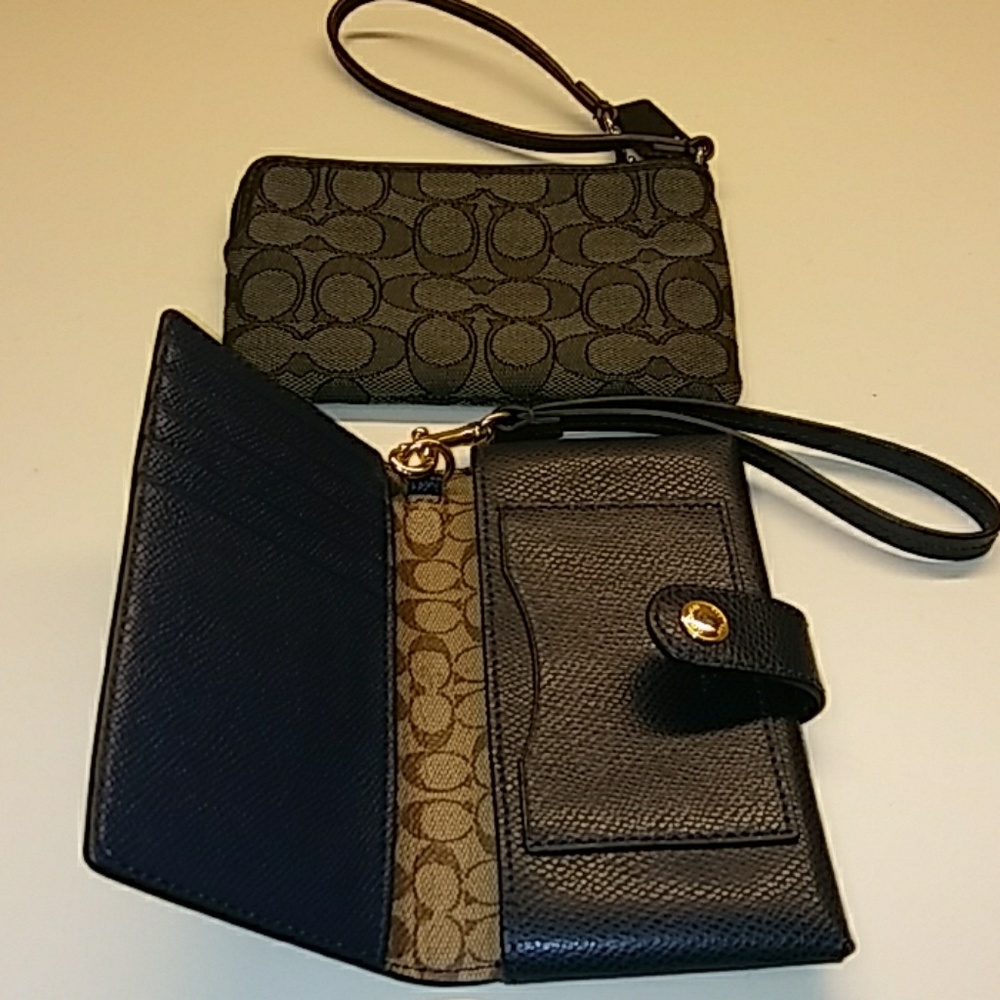Authentic Coach wristlets - Picture 5 of 6